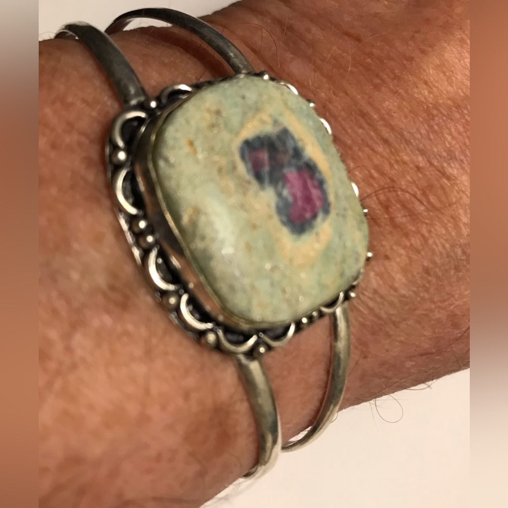 Ruby Fuchsite Stamped Solid 925 Sterling Silver Cuff Bracelet - Picture 4 of 4